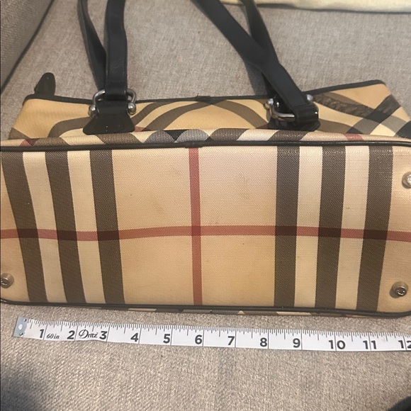 Burberry Tan and Black Check Shoulder Bag - Picture 4 of 8